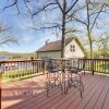 Отель Lakeside Reeds Spring Home w/ Pool Access & Deck!, фото 1