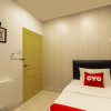 Отель OYO 960 The Urban Age DeLuxe, фото 4