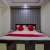 Отель OYO 16744 Live Inn Castle, фото 13