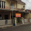Отель Ayuning Guest House Syariah Semarang RedPartner, фото 1
