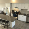 Отель Upscale Lake View Town Home, фото 7