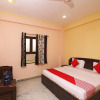 Отель OYO 22015 Hotel Lakshya Palace, фото 19