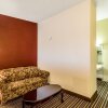 Отель Red Roof Inn & Suites Terre Haute, фото 41