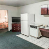 Отель Suburban Studios Tallahassee near University, фото 13