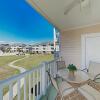 Отель Sun-soaked Central Myrtle Beach W/ Pool 3 Bedroom Condo, фото 6