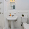 Отель New Private Green Oasis 3br-3bapatio, Private Parking Clean & Cozy, фото 9