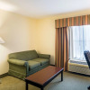 Отель Quality Inn & Suites, фото 3