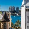 Отель Couple's Gateway in Sunny Elizabeth Bay, фото 12