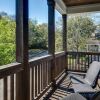 Отель Convenient 4br/3.5ba w/ Deck in 12 South by Domio, фото 8