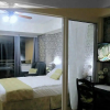Отель Azure Rio West Wave Pool 1 Bedroom near Airport, фото 6