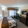 Отель Clarion Inn & Suites DFW North, фото 2