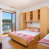 Отель Apartments by the sea Drvenik Donja vala, Makarska - 19006, фото 3