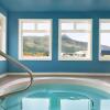 Отель Travelodge by Wyndham Salmon Arm, фото 11