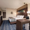 Отель La Quinta Inn & Suites By Wyndham Orlando - Idrive Theme Parks, фото 28
