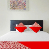 Отель OYO 91593 San San Rooms Apartment Gunung Putri Square, фото 12