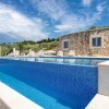 Отель Beautiful Home in Supetar With Outdoor Swimming Pool, Wifi and 3 Bedrooms, фото 19