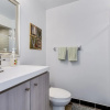 Отель Stylish New 2BR Luxury Condo w Parking, фото 8