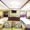 Отель Holiday Inn Express and Suites Urbandale, an IHG Hotel, фото 13