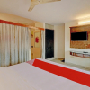 Отель OYO 81273 Hotel Sri Sai Grand Central, фото 3