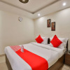 Отель OYO 16086 Hotel Moris Banquets, фото 3