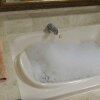 Отель Cedar Park Whirlpool Suites, фото 16