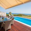 Отель Luxury Bay View Villa 20 Right On Τhe Beach, фото 3