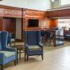 Отель Comfort Suites Outlet Center, фото 25