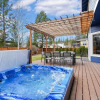 Отель Professionally Decorated Shevlin Home Features Private Hot Tub by Redawning, фото 14