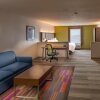 Отель Holiday Inn Express & Suites N Waco Area - West, an IHG Hotel, фото 2