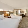 Отель Springhill Suites Marriott Airport, фото 4
