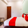 Отель OYO LCK1233 Rivaaj Palace, фото 1