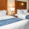Отель Comfort Suites Near Potomac Mills, фото 31