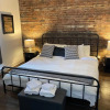 Отель M11 Upscale 1BR Sofabed in Heart Plateau Mile-end, фото 10