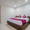 Отель OYO 9719 Hotel Relax Inn, фото 12