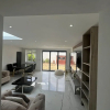 Отель BnJ Luxury 2 Bedroom Cozy Retreat in Borehamwood, фото 2
