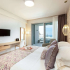 Отель Lush Villa With Heated Pool 180m to the Beach, фото 24