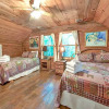 Отель Twin Creeks, 4 Bedrooms, Sleeps 14, Rustic Lodge, Hot Tub, Pool Table, фото 2