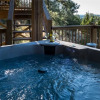 Отель Mountain Valley View - Three Bedroom Cabin with Hot Tub, фото 18