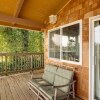 Отель Charming Warrenton Cottage w/ Deck < 1 Mi to Beach, фото 18
