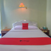 Отель RedDoorz near Tugu Naga Singkawang, фото 35
