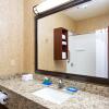 Отель Holiday Inn Express And Suites Astoria, an IHG Hotel, фото 10