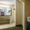 Отель Rodeway Inn & Suites, фото 4
