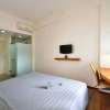 Отель Whiz Hotel Malioboro Yogyakarta, фото 7
