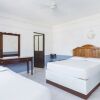 Отель OYO Hotel La Marina, фото 3