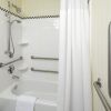 Отель Fairfield Inn & Suites Cumberland, фото 11