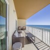 Отель Crystal Shores West Condos by Hosteeva, фото 8