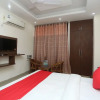 Отель OYO 22867 Crystal Residency, фото 20