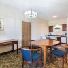Отель Quality Inn & Suites, фото 15