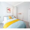 Отель Spacious one Bedroom Flat in South London, фото 7