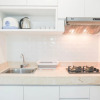 Отель Modern And Homey 2Br At Mt Haryono Square Apartment, фото 12